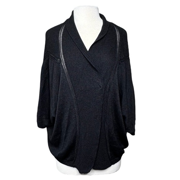 Lululemon Breeze Easy Wrap in Black. Oversized Cardigan. Oversized XS / S - Picture 3 of 12